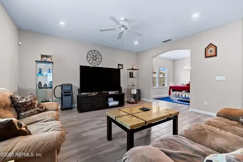 15815 Douglas Lake Drive Jacksonville FL 32218
