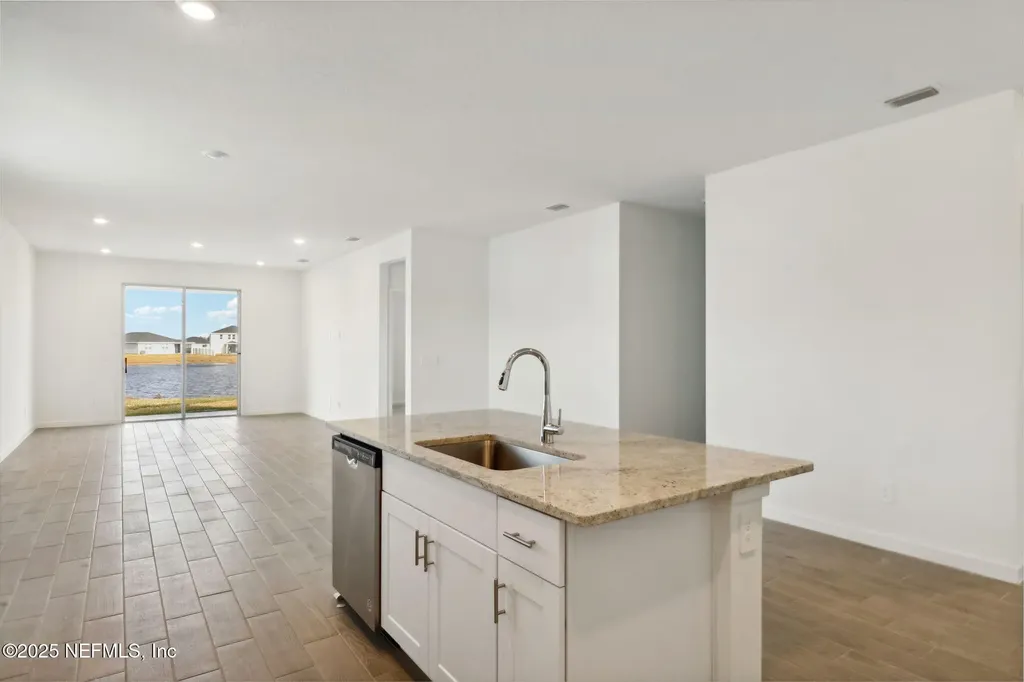 3295 Lago Vista Drive Green Cove Springs FL 32043