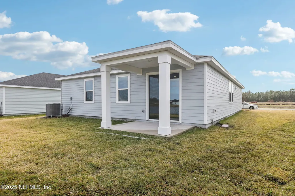 3295 Lago Vista Drive Green Cove Springs FL 32043