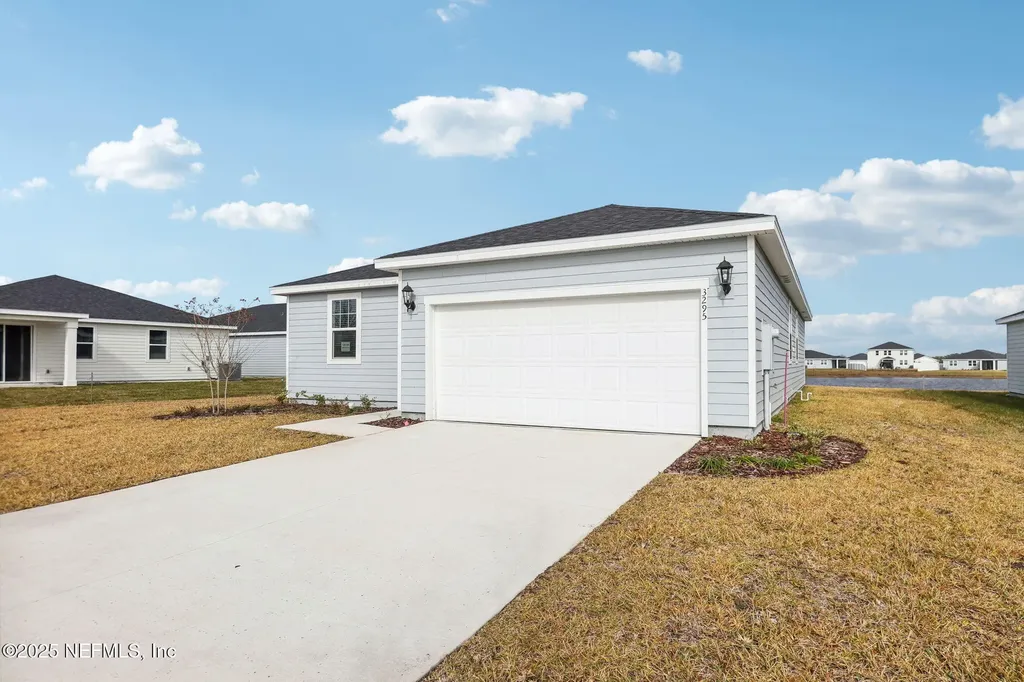 3295 Lago Vista Drive Green Cove Springs FL 32043