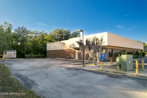 6905 Old Wolf Bay Road Palatka FL 32177