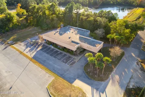 6905 Old Wolf Bay Road Palatka FL 32177