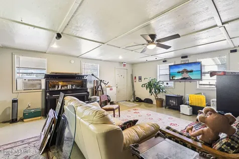 8521 County Road 13 N St. Augustine FL 32092