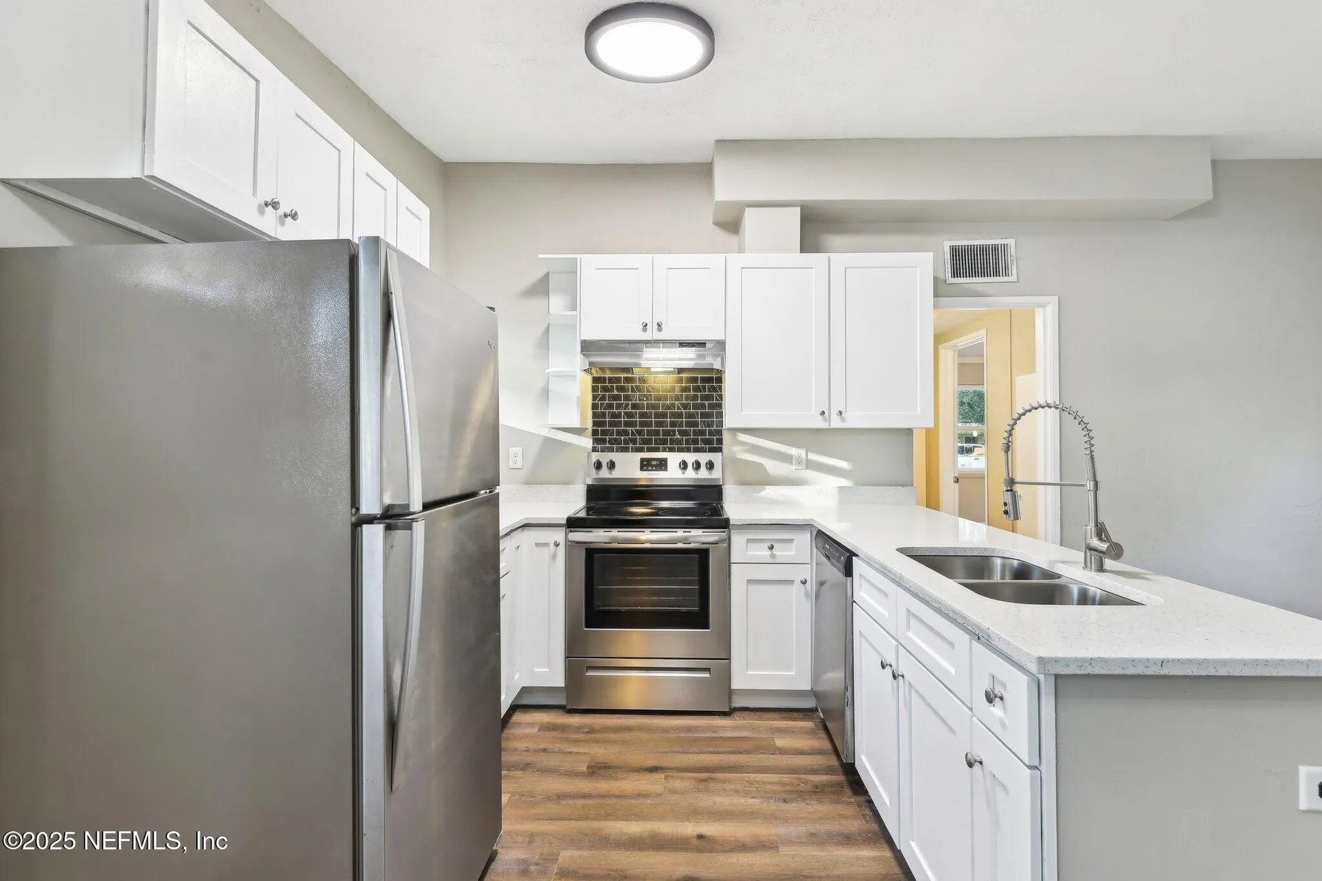 1268 King Arthur Road Jacksonville FL 32211
