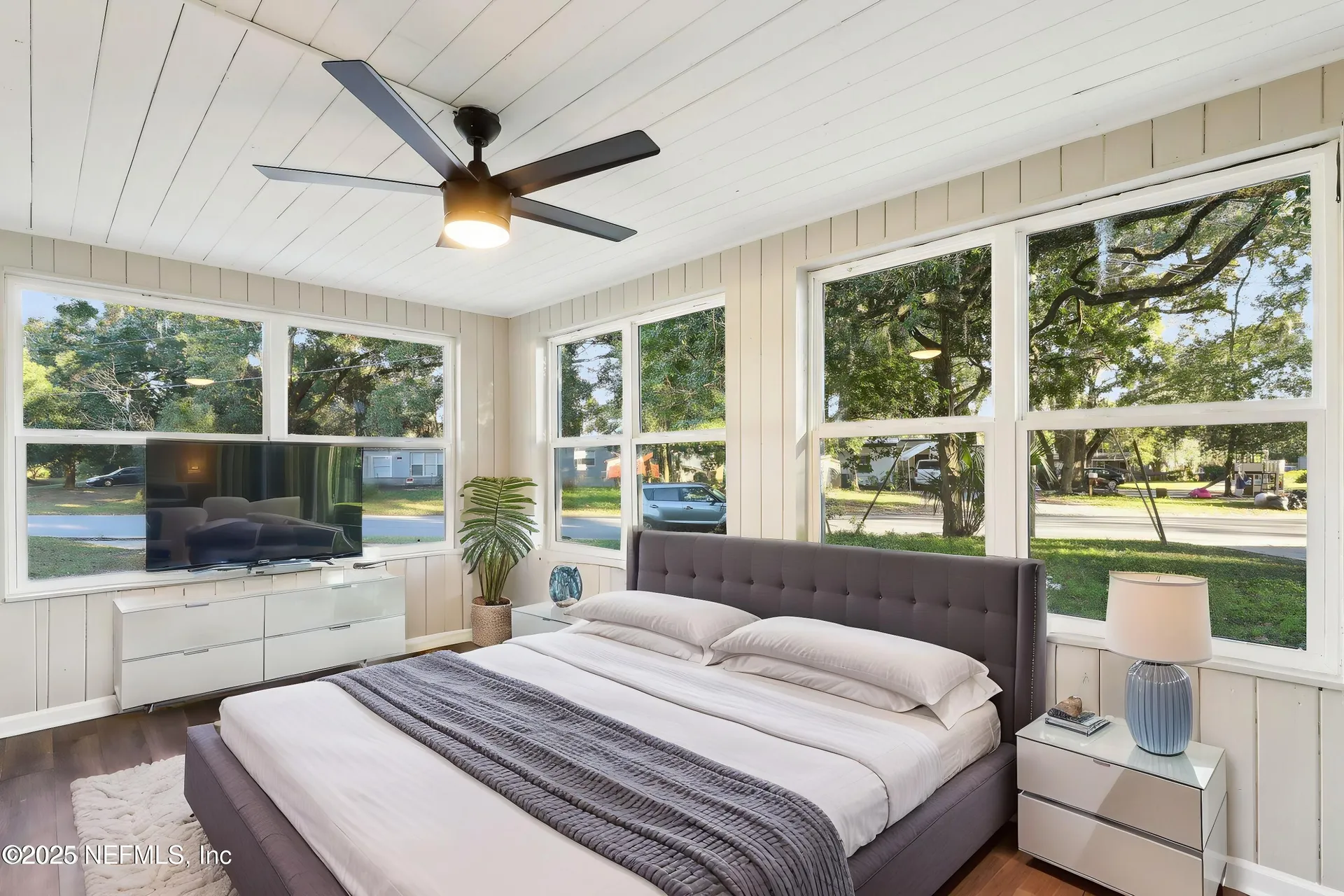1268 King Arthur Road Jacksonville FL 32211