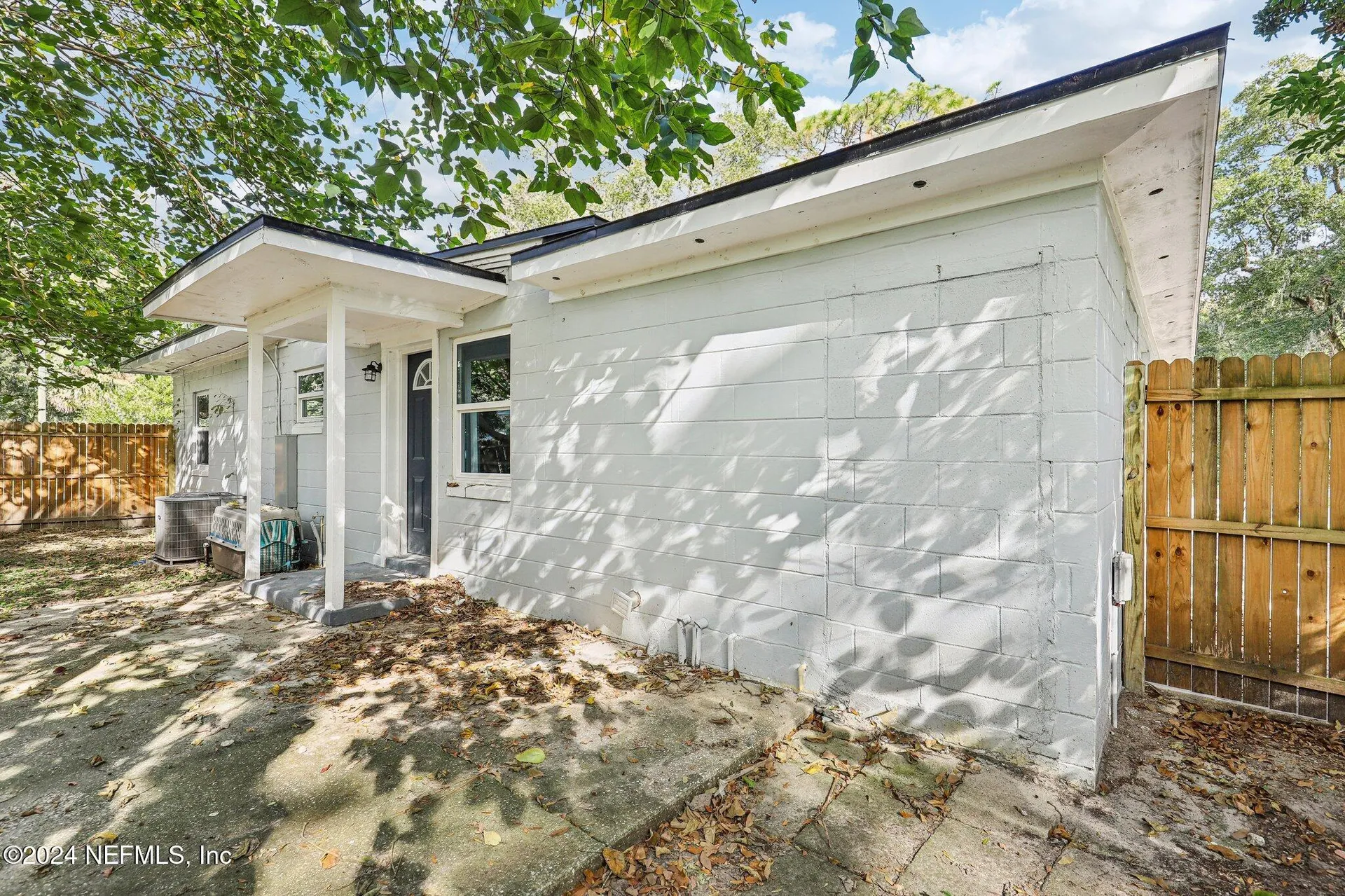 1268 King Arthur Road Jacksonville FL 32211