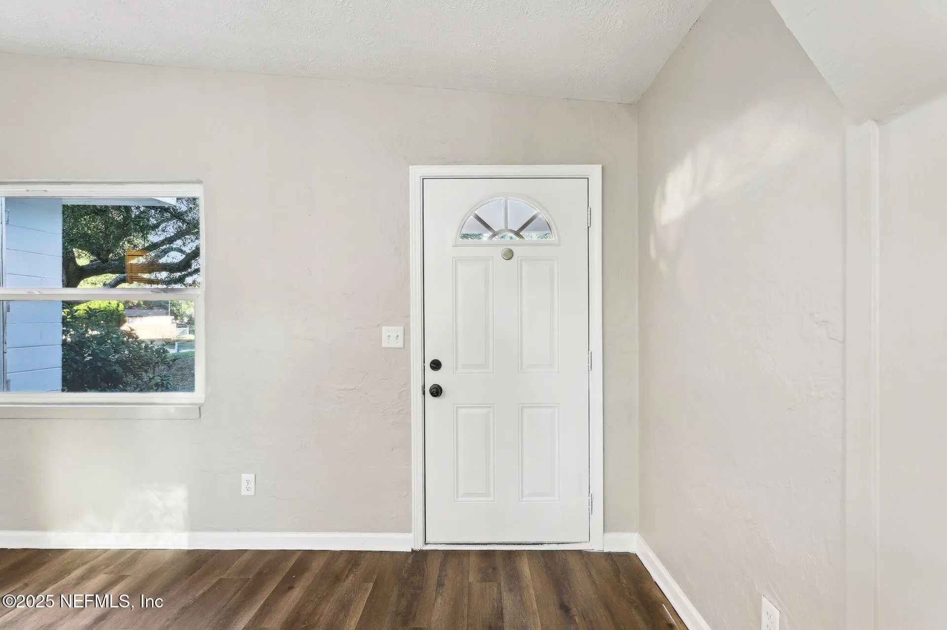 1268 King Arthur Road Jacksonville FL 32211