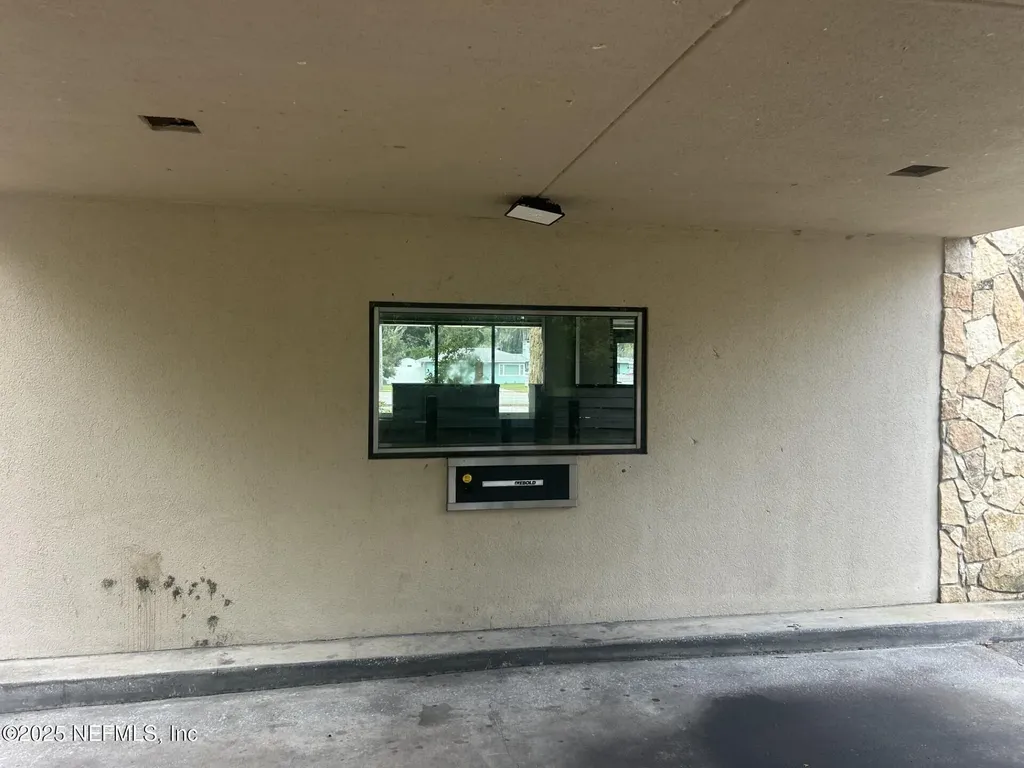 350 N Summit Street Crescent City FL 32112