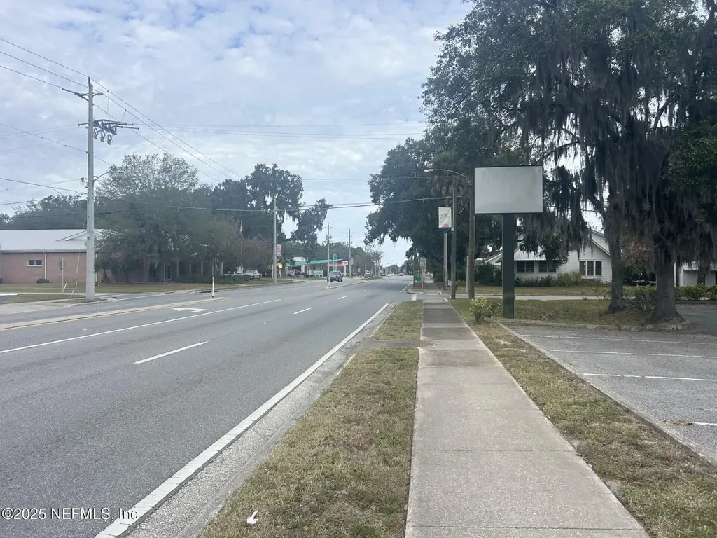 350 N Summit Street Crescent City FL 32112