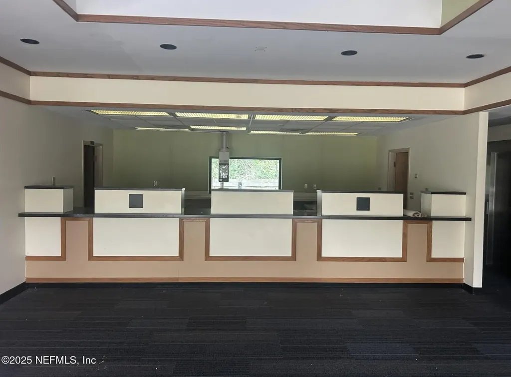 350 N Summit Street Crescent City FL 32112