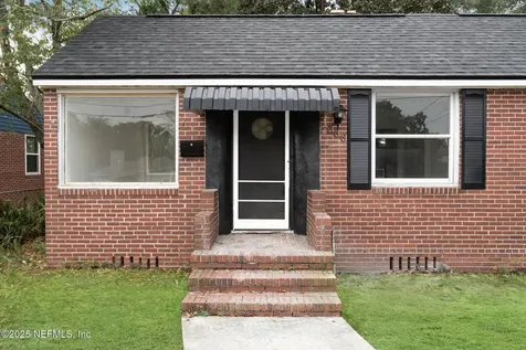 366 W 67th Street Jacksonville FL 32208
