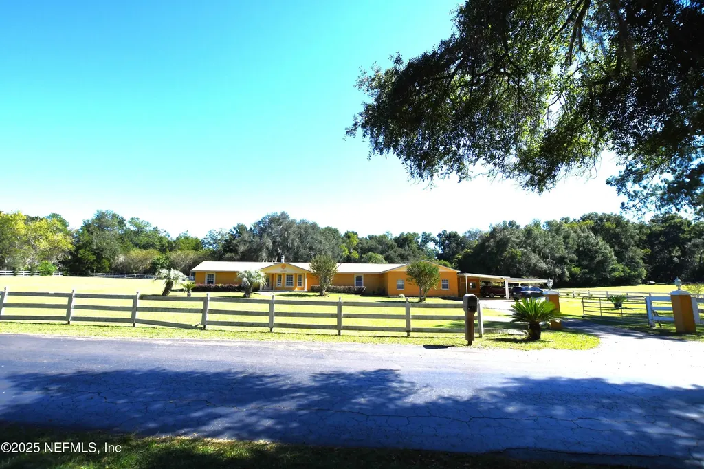 3105 SE SE 29th Blvd Boulevard Gainesville FL 32641