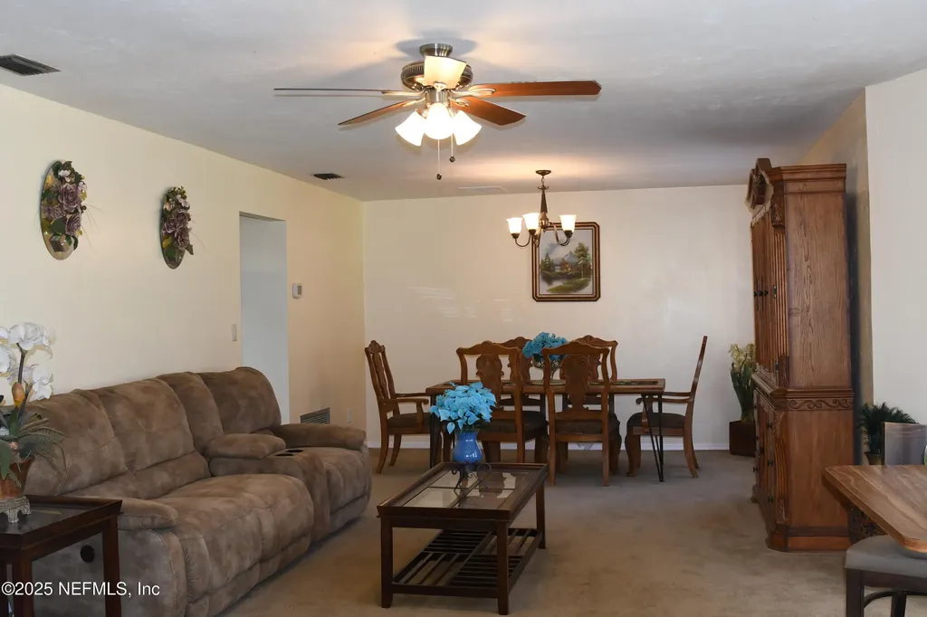 3105 SE SE 29th Blvd Boulevard Gainesville FL 32641