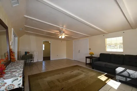 3105 SE SE 29th Blvd Boulevard Gainesville FL 32641