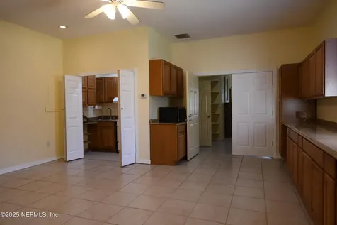 3105 SE SE 29th Blvd Boulevard Gainesville FL 32641
