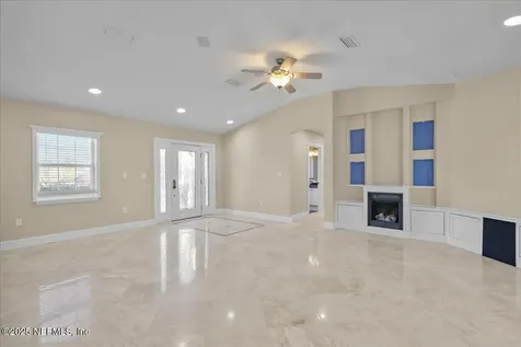 1068 S Marion Avenue Lake City FL 32025