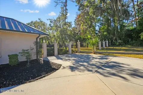 1068 S Marion Avenue Lake City FL 32025