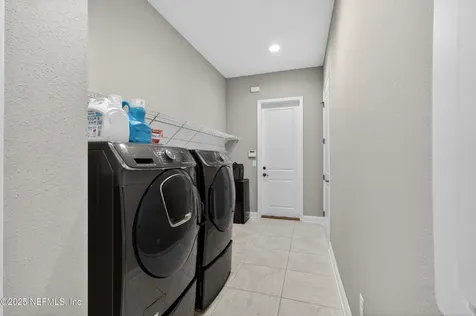 2752 Tartus Drive Jacksonville FL 32246