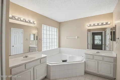 2013 Piping Plover Way Jacksonville FL 32224