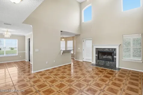 2013 Piping Plover Way Jacksonville FL 32224