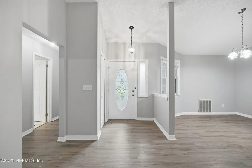 400 Cranes Landing Court Jacksonville FL 32216
