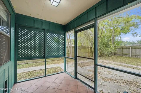 400 Cranes Landing Court Jacksonville FL 32216