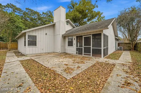 400 Cranes Landing Court Jacksonville FL 32216