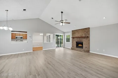 400 Cranes Landing Court Jacksonville FL 32216