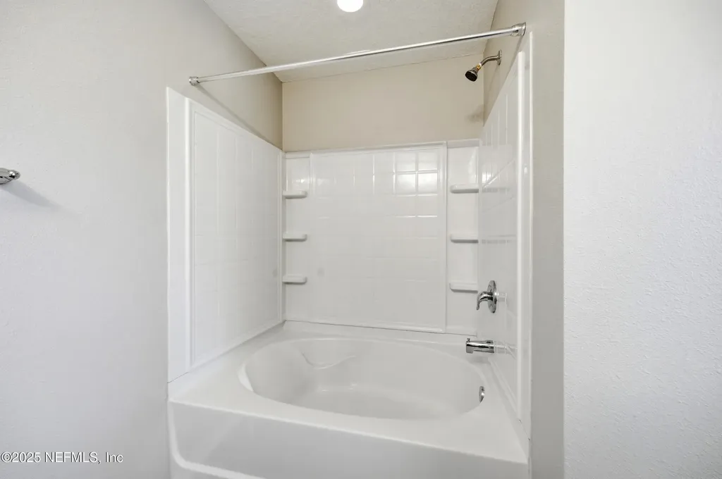 3252 Canyon Falls Drive Green Cove Springs FL 32043