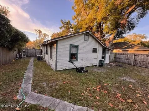 3693 Smithfield Street Jacksonville FL 32217