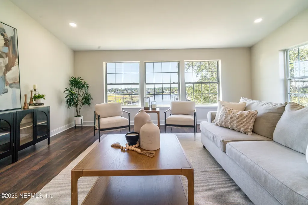 3360 Lighthouse Point Lane Jacksonville FL 32250