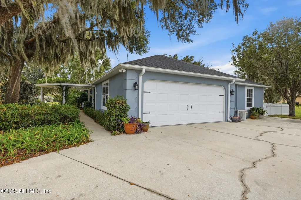 241 Crystal Cove Drive Palatka FL 32177