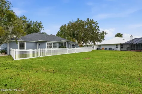 241 Crystal Cove Drive Palatka FL 32177