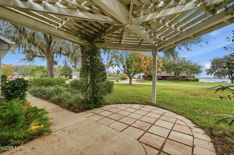 241 Crystal Cove Drive Palatka FL 32177