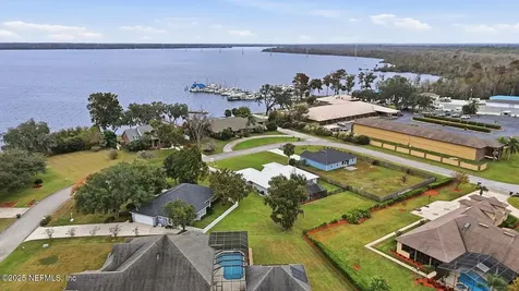 241 Crystal Cove Drive Palatka FL 32177