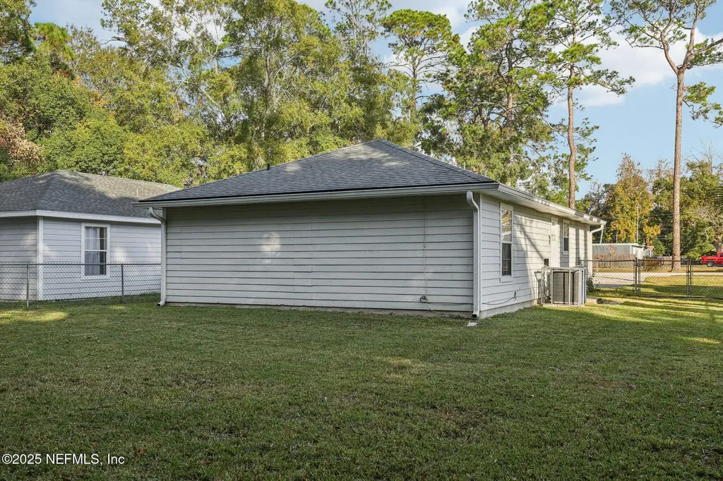 618 W Oliver Street Baldwin FL 32234
