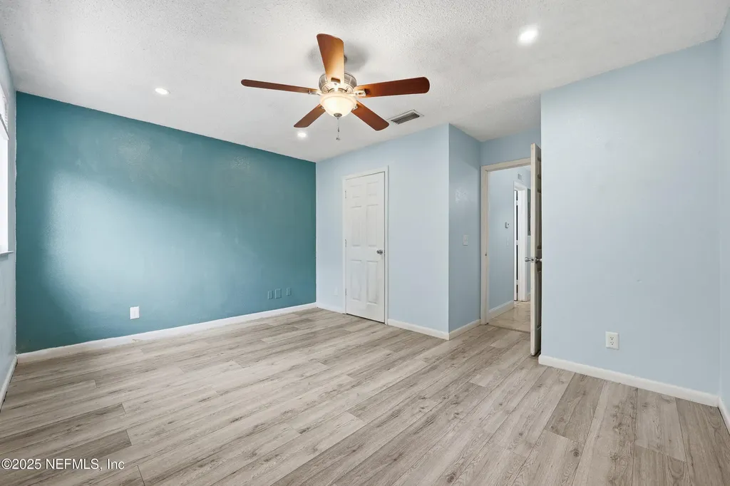 5811 Atlantic Boulevard Jacksonville FL 32207