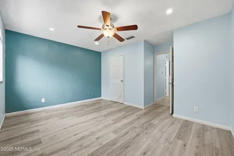 5811 Atlantic Boulevard Jacksonville FL 32207
