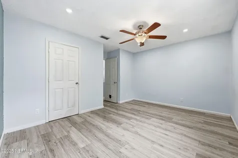 5811 Atlantic Boulevard Jacksonville FL 32207