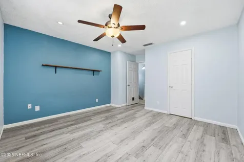 5811 Atlantic Boulevard Jacksonville FL 32207