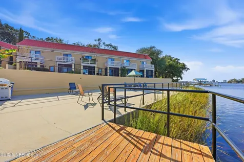 5811 Atlantic Boulevard Jacksonville FL 32207