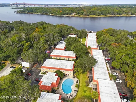 5811 Atlantic Boulevard Jacksonville FL 32207