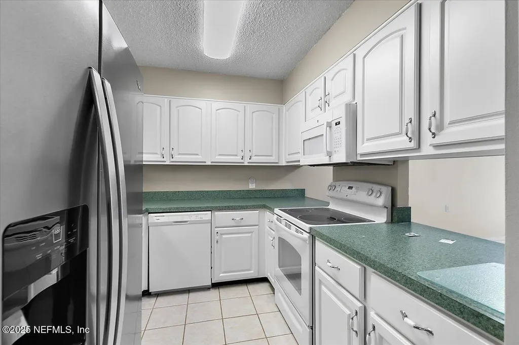 1071 Edgewood Avenue S Jacksonville FL 32205