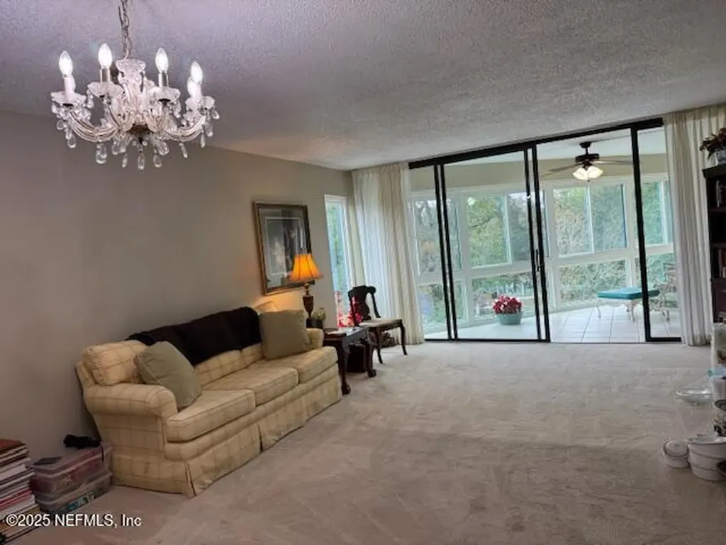 1071 Edgewood Avenue S Jacksonville FL 32205
