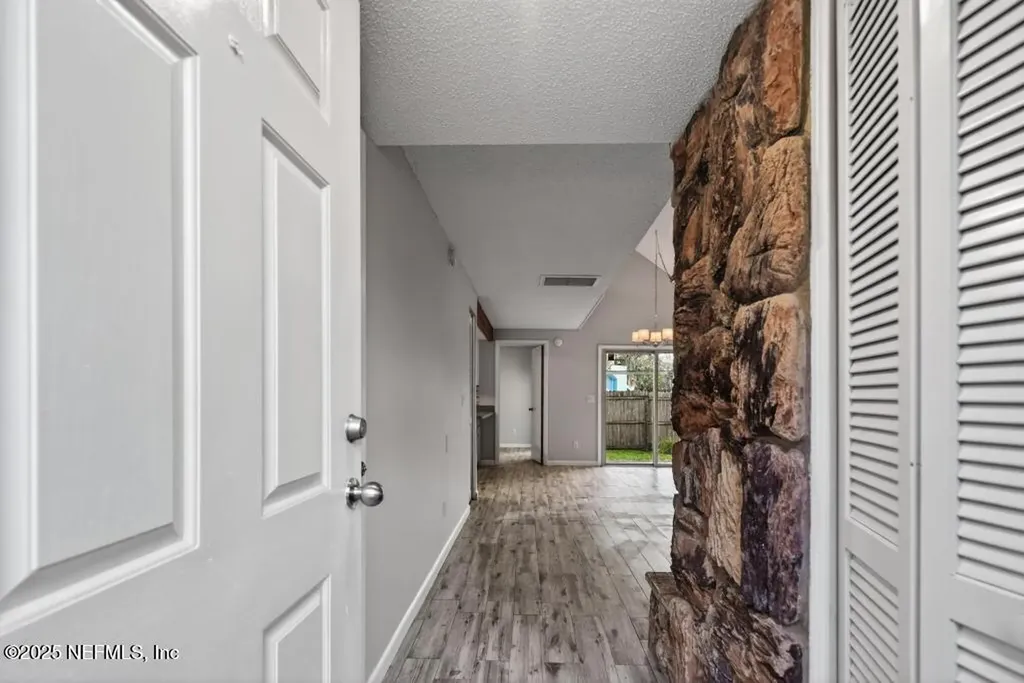 4910 Natures Hollow Way N Jacksonville FL 32217