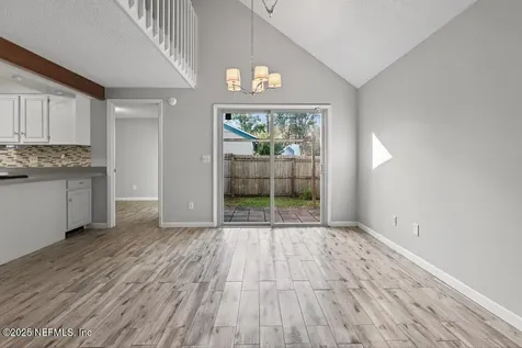 4910 Natures Hollow Way N Jacksonville FL 32217