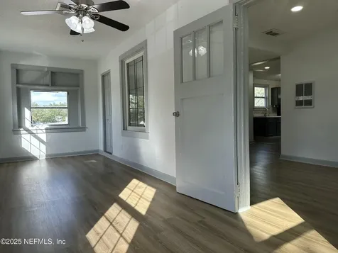 1717 Lindsey Road Jacksonville FL 32221
