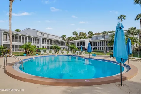 102 River Bend Court Welaka FL 32193