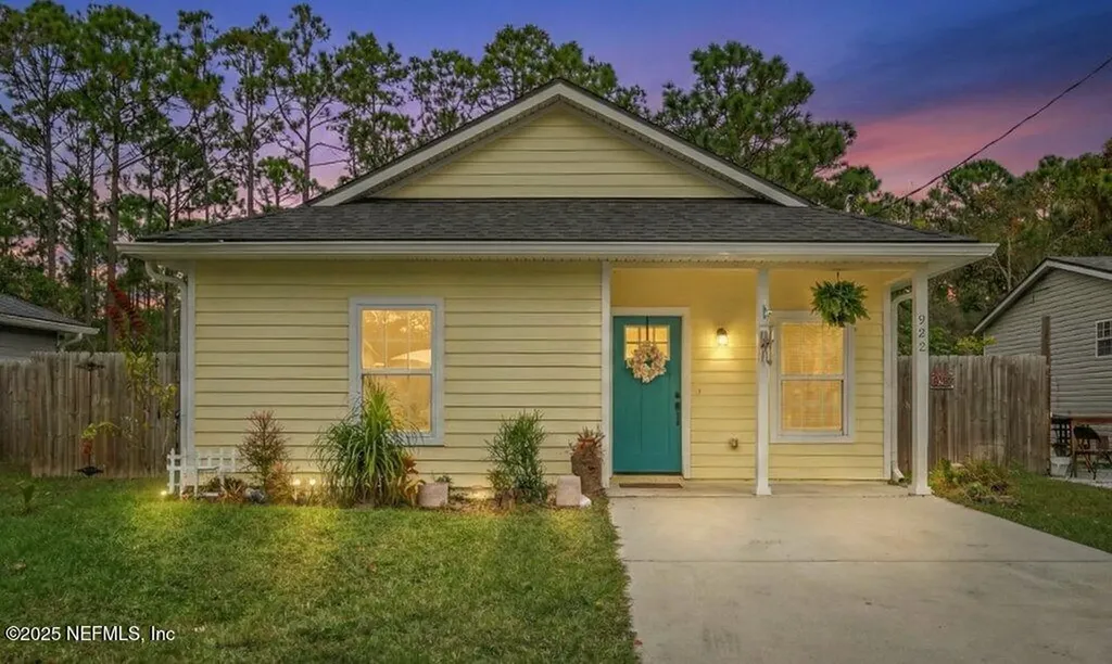 932 Puryear Street St. Augustine FL 32084
