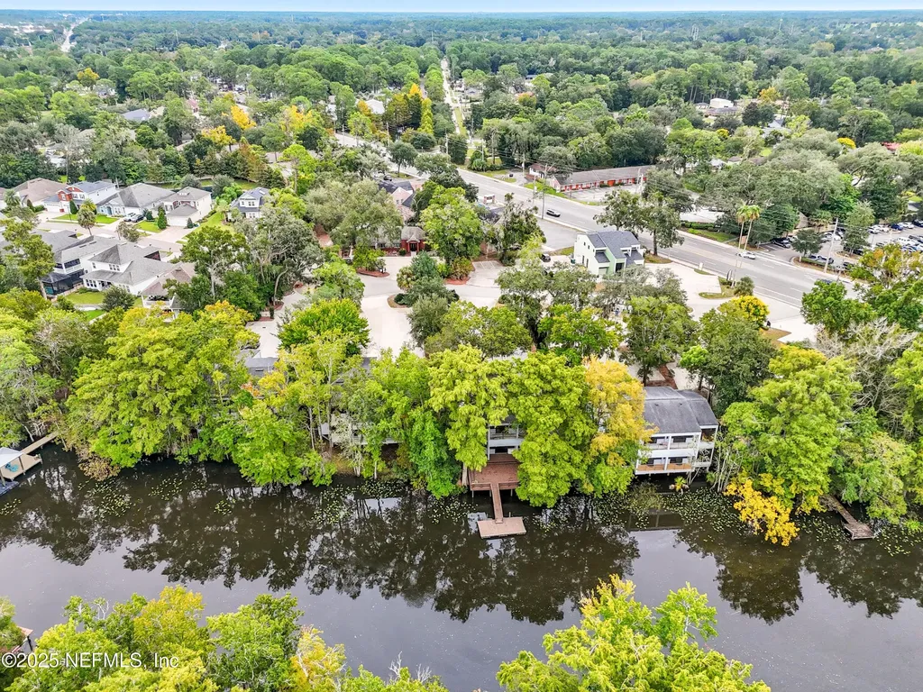 8818 Goodbys Executive Drive Jacksonville FL 32217